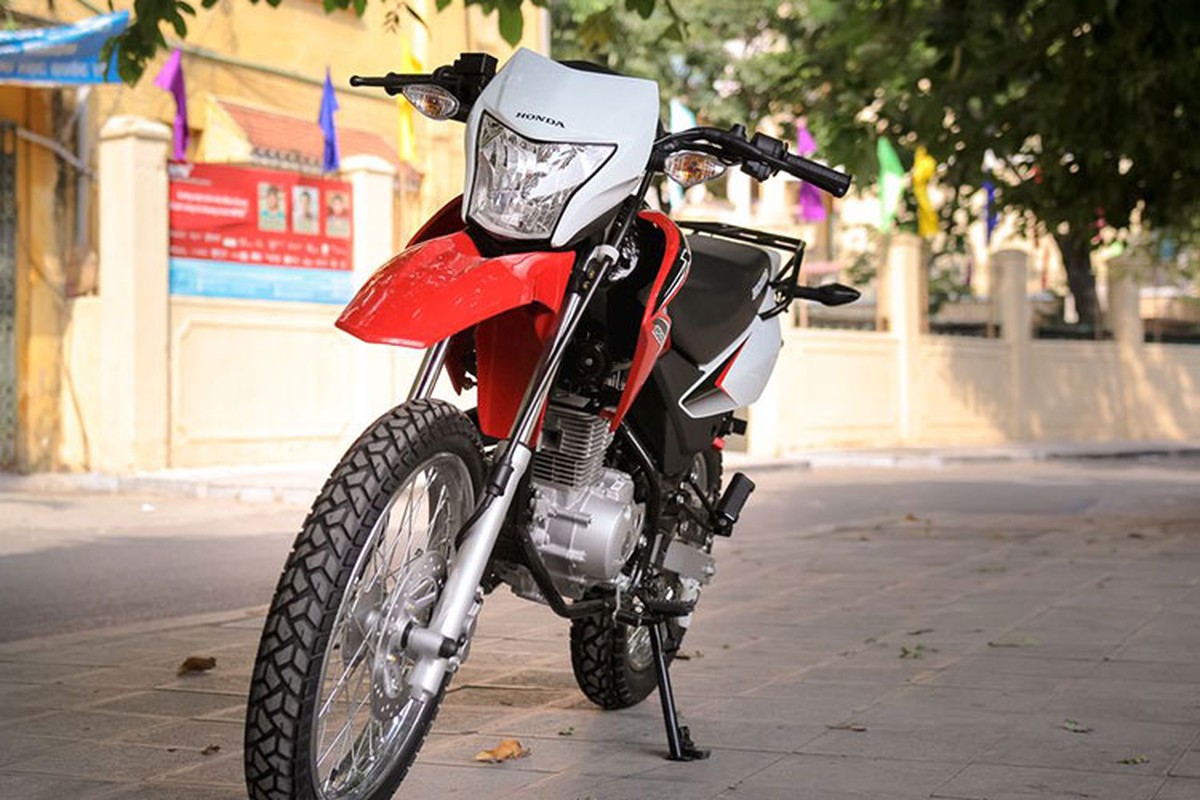 Can canh &quot;cao cao&quot; Honda XR150 gia 40 trieu tai Viet Nam-Hinh-12